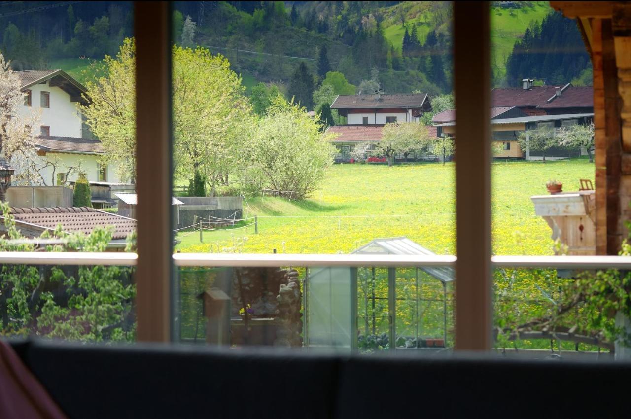 Alpen Quartier Lägenhet Uderns Exteriör bild