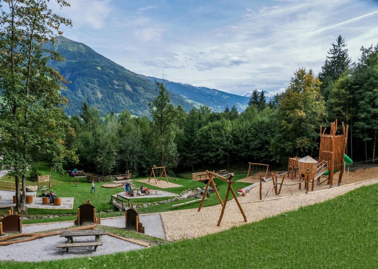 Alpen Quartier Lägenhet Uderns Exteriör bild