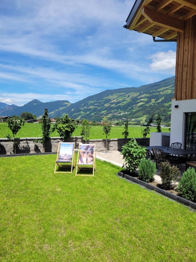 Alpen Quartier Lägenhet Uderns Exteriör bild