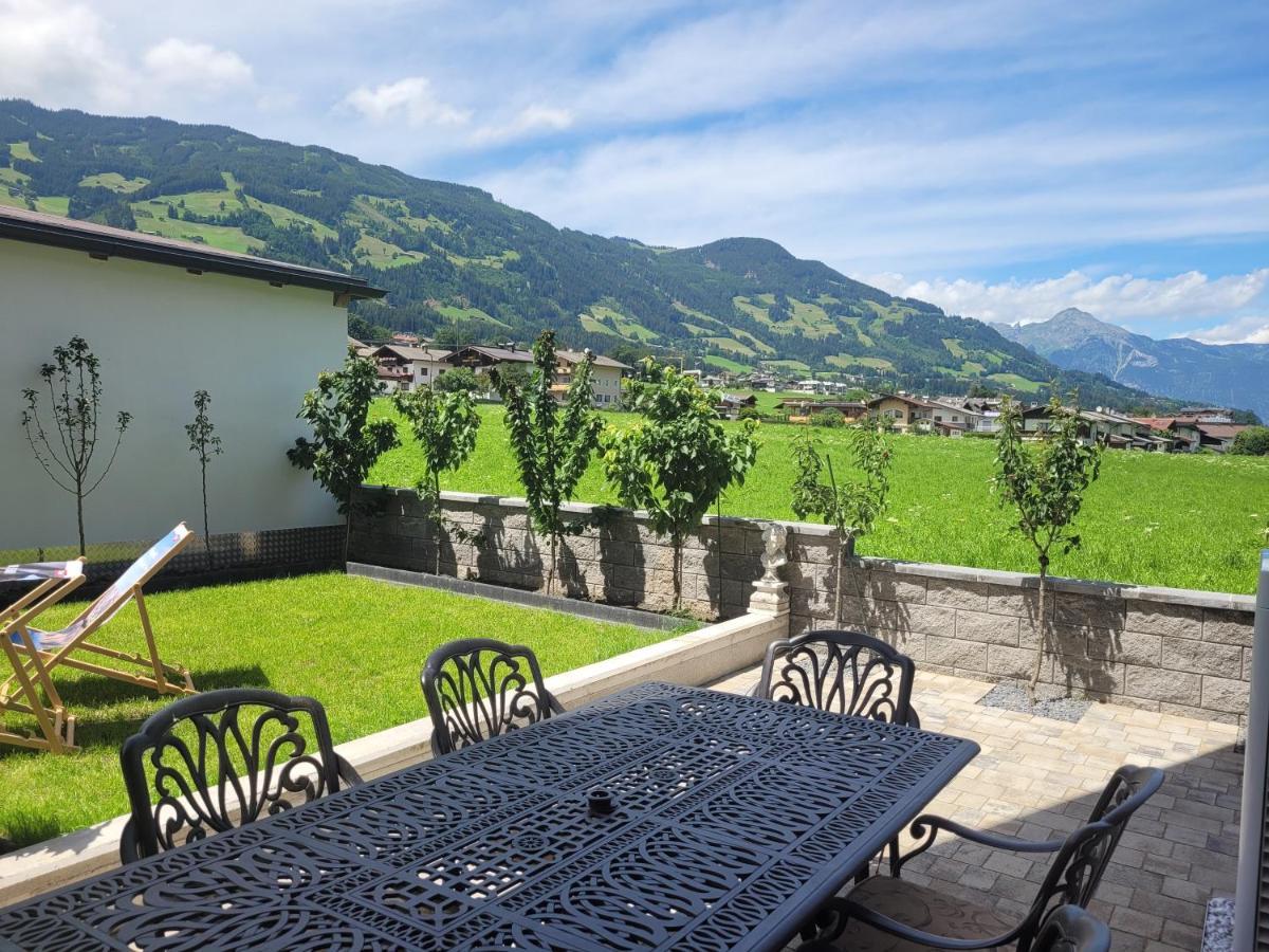 Alpen Quartier Lägenhet Uderns Exteriör bild