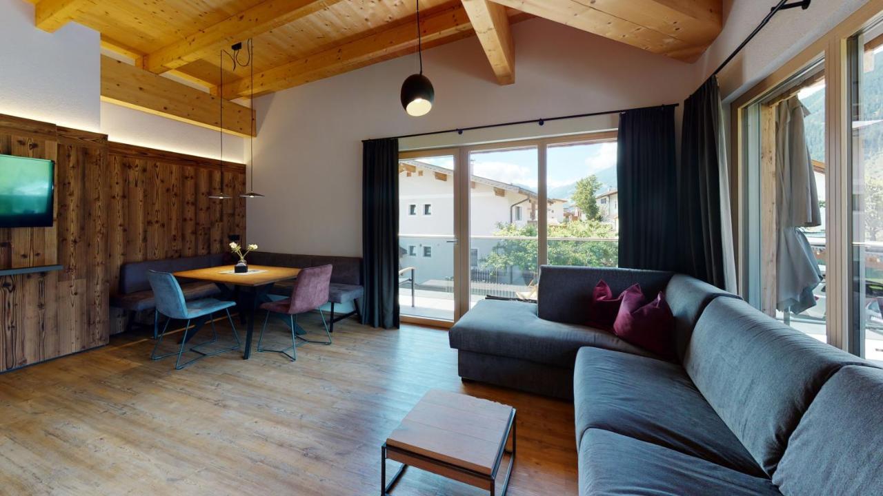 Alpen Quartier Lägenhet Uderns Exteriör bild